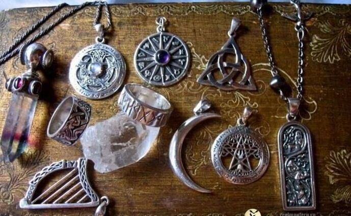 ប្រភេទនៃ amulets សម្រាប់សុខភាពនិងសំណាងល្អ